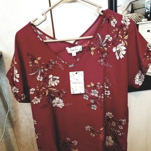 🌹NWT Pink Rose Floral Shirt🌺